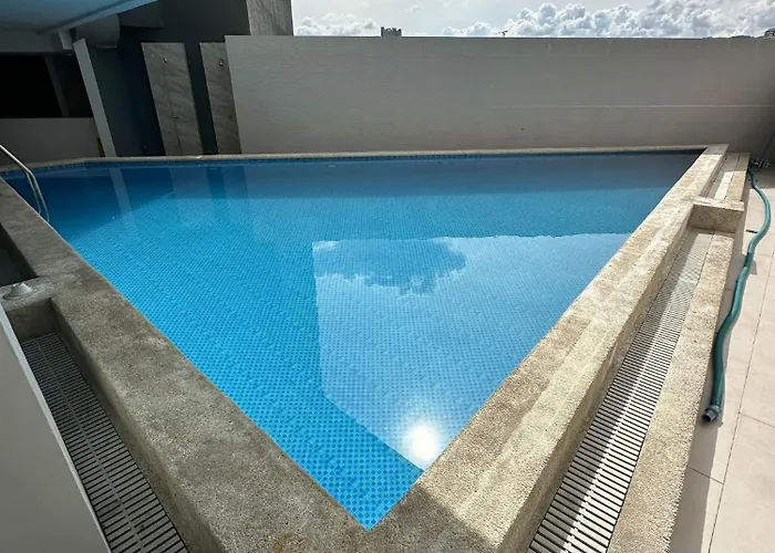 Apartment Sea View Near Ayala Mall With Pool And Fast Wifi *
