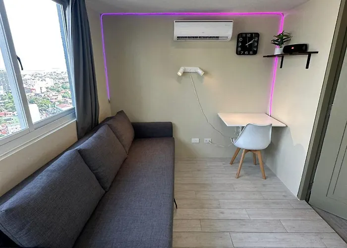 Sea View Near Ayala Mall With Pool And Fast Wifi Apartment Cebu