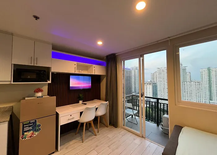 Sea View Near Ayala Mall With Pool And Fast Wifi *