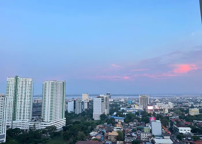 Apartment Sea View Near Ayala Mall With Pool And Fast Wifi *